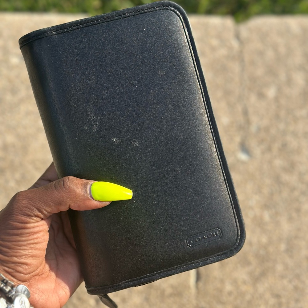 Coach Black Leather Zip Wallet - Picture 5 of 6